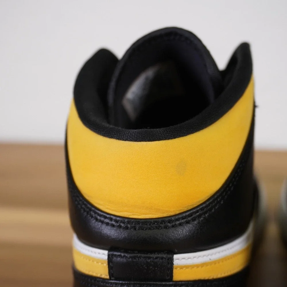 Nike Air Jordan 1 Mid Mens 11 University Gold Black White Sneakers 554724-177